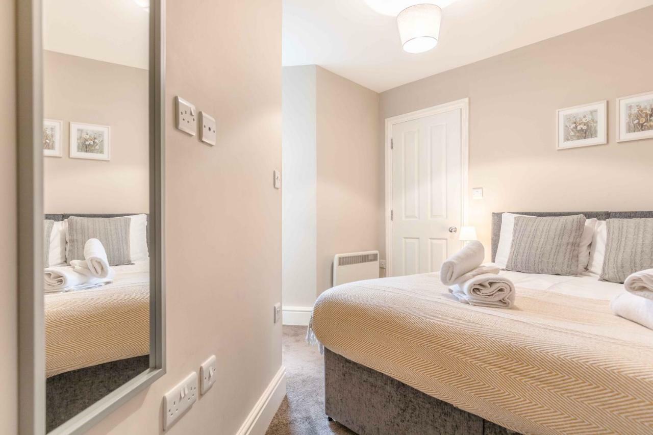 Modern Apartment Within Short Walk Of The Castle, High Street And Long Walk - Free Parking Windsor Dış mekan fotoğraf